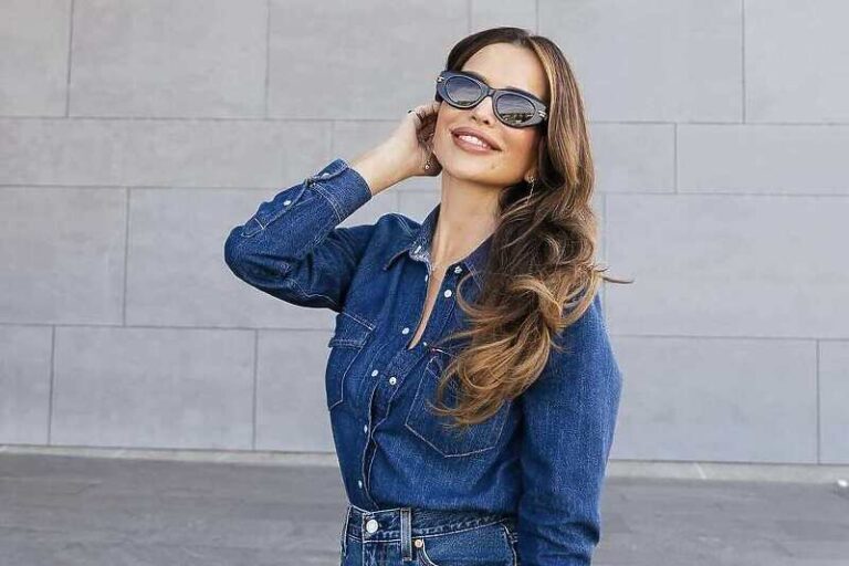 Severina stigla u Sarajevo kako bi obavila pripreme za novogodišnji koncert, pozirala na aerodromu