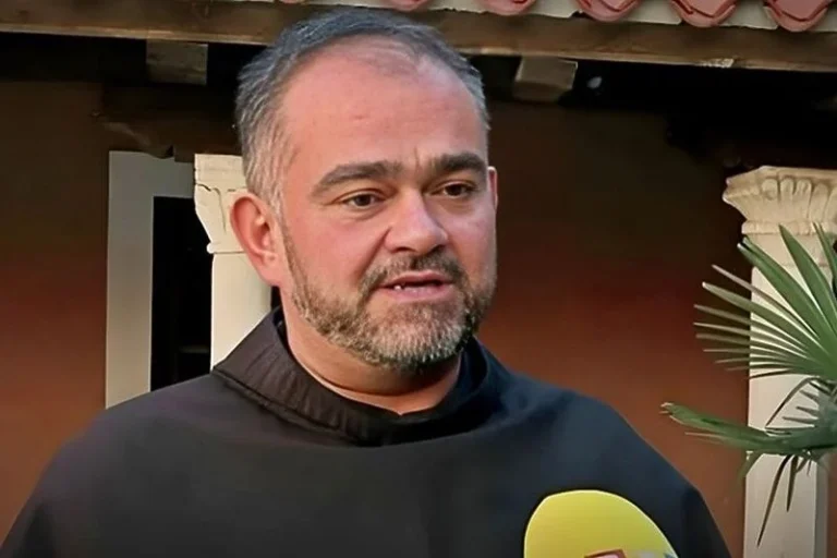 U Zagrebu uhapšen franjevac Vladimir Vidović, tereti ga se za spolno uznemiravanje dvojice dječaka