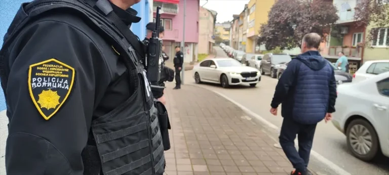 Bh. stručnjak: “Mladi su pod utjecajem ekstremnih ideja u BiH”