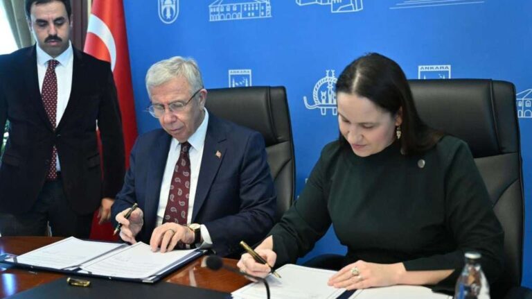 Karić potpisala Sporazum o saradnji s gradonačelnikom Ankare