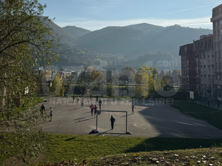 DIVAN PRIZOR: Zenica kao u dobra stara vremena, sunce, dječija igra i radost na igralištu