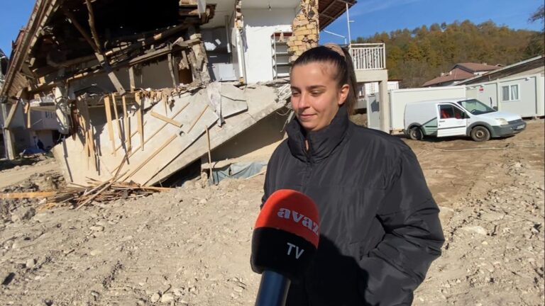ISPOVIJEST | Elmedina Hakalović iz Buturović Polja: Bebu sam u sekundi uspjela spasiti, voda nam je u trenu uništila sve!