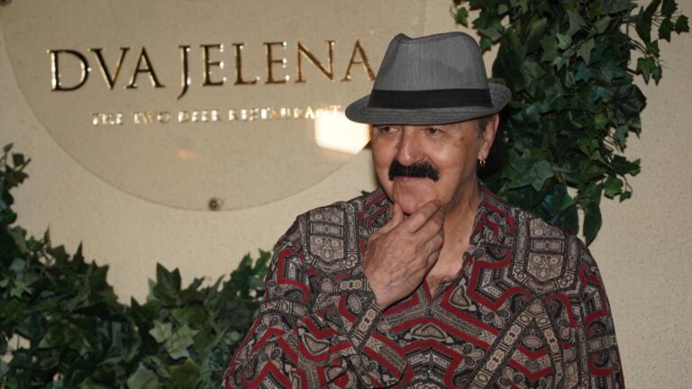 Haris Džinović otkrio koja mu je neostvarena želja, prebolio je Melinu i poručio: “Govorim ženama da mi ne preskaču ogradu, pod strujom je”