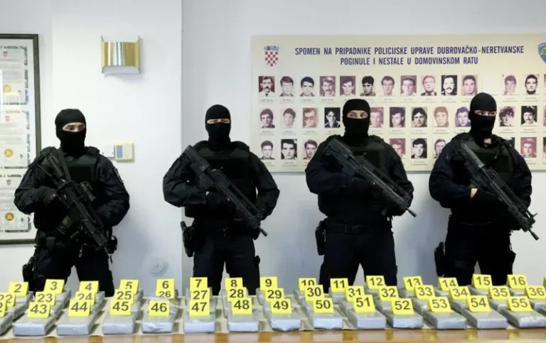 General HVO-a Zdravko Šagolj pao zbog isporuke 500 kilograma kokaina zaplijenjenog 2021. godine u Luci Ploče. Droga pripadala srbijanskim mafijašima!