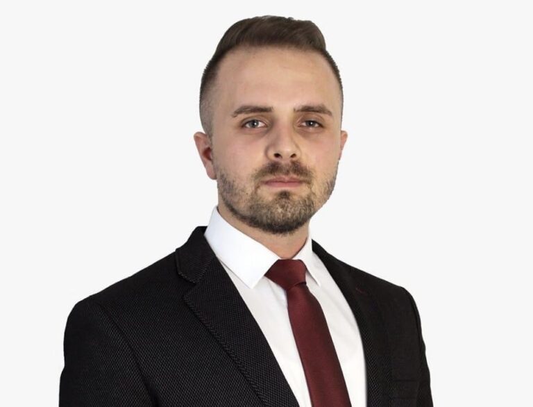 Ministar Čajić osudio vršnjačko nasilje u Tešnju: Vrijeme je da shvatimo ozbiljnost problema