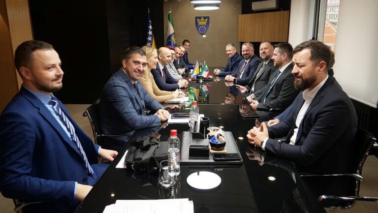 Premijer Nezir Pivić i ministri primili muftiju Dizdarevića i glavnog imama Kobilicu