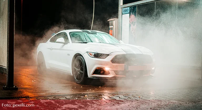 Ovo je zemlja u kojoj svi automobili moraju biti bijeli i čisti
