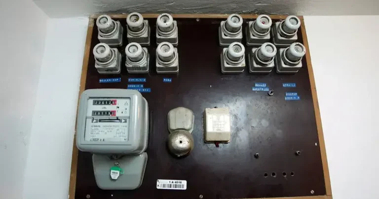 Struja bi mogla poskupjeti za čak 30 posto, i za privredu i za stanovništvo