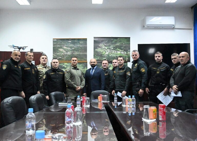Realizovana napredna obuka Policijske akademije FMUP-a i Specijalne policijske jedinice FUP-a za vodiče službenih pasa