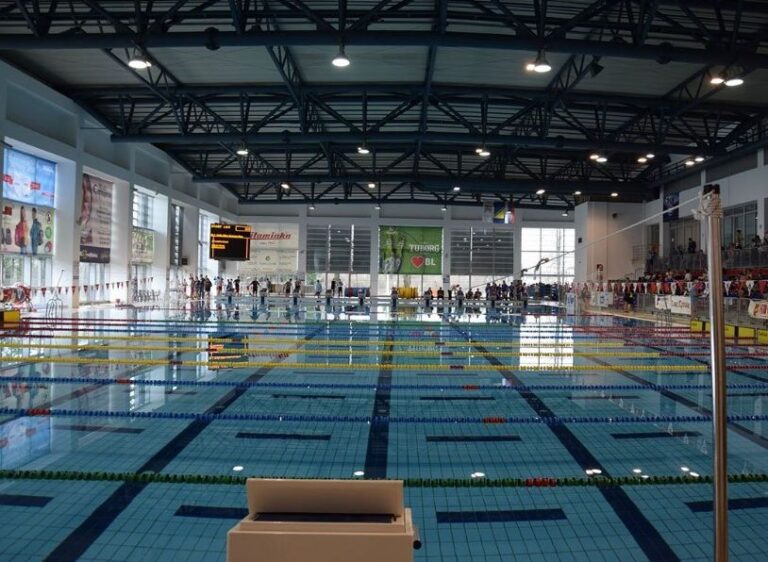 Incident na bazenu u BiH: Skinuo se pred djecom i nag se tuširao