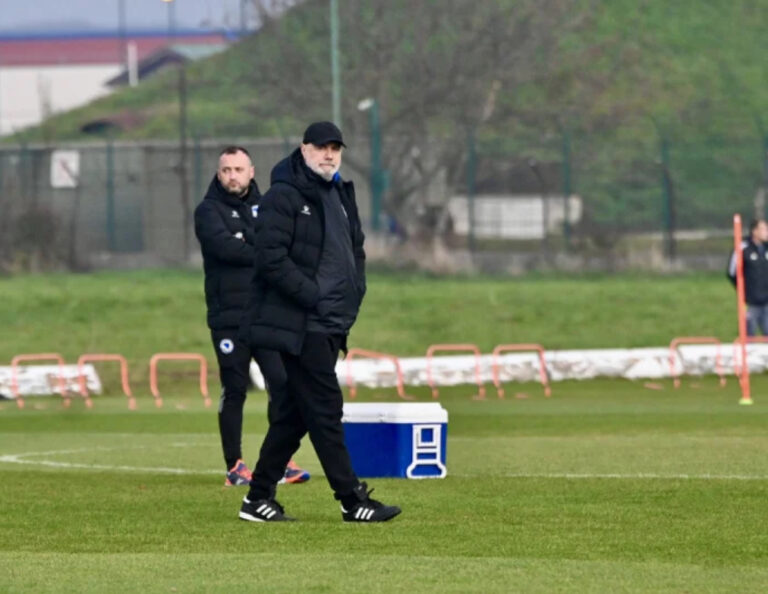 Jeste li zadovoljni dosadašnjim učinkom Sergeja Barbareza na klupi Zmajeva?