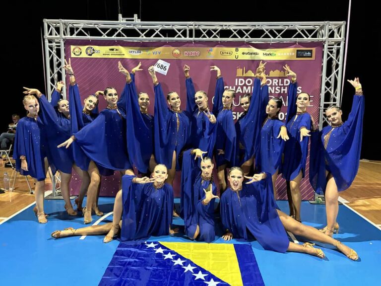 Plesačice iz donijele bronzu BiH na Svjetskom latin style prvenstvu