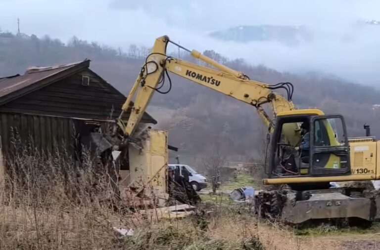 BANLOZI | Zemljište kampa u Banlozima privatizirano: Romi ostali bez krova nad glavom