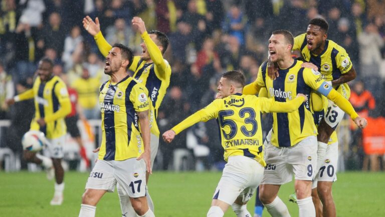 DŽEKO NAPAO | Džeko zabio gol i iznudio crveni karton: Fenerbahče nastavio juriš za Galatom
