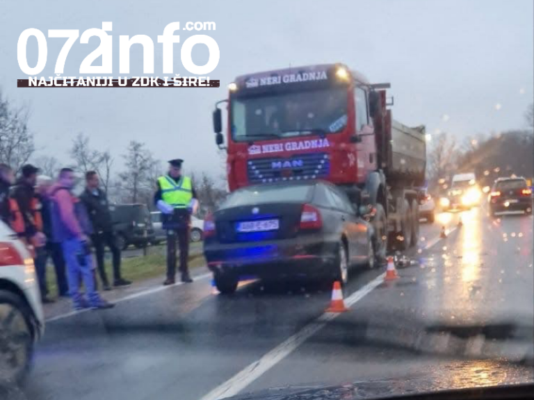 DIREKTAN SUDAR: Saobraćajna nesreća kod Tešnja, policija na licu mjesta