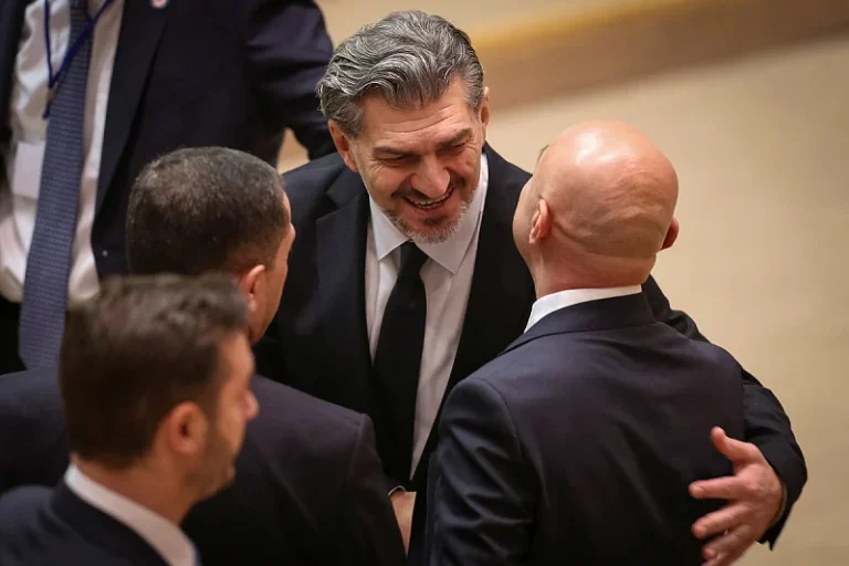 Bivši nogometaš Manchester Cityja je novi predsjednik Gruzije, poznat po anti-zapadnim stavovima