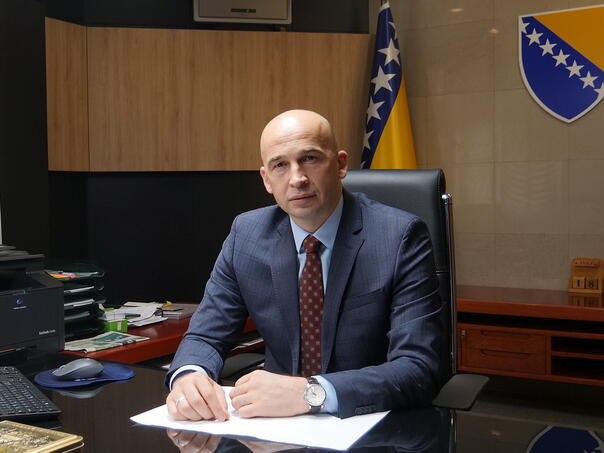 Kasumovićev BHI-KF, SDP, Snaga naroda i Naša stranka protiv razvoja Kantonalne bolnice Zenica