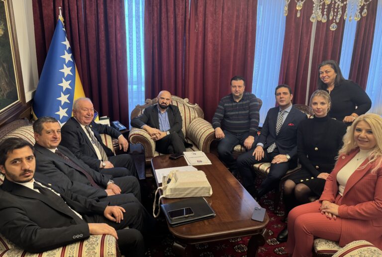 Delegacija Fondacije Marmara Group posjetila federalnog ministra unutrašnjih poslova Ramu Isaka