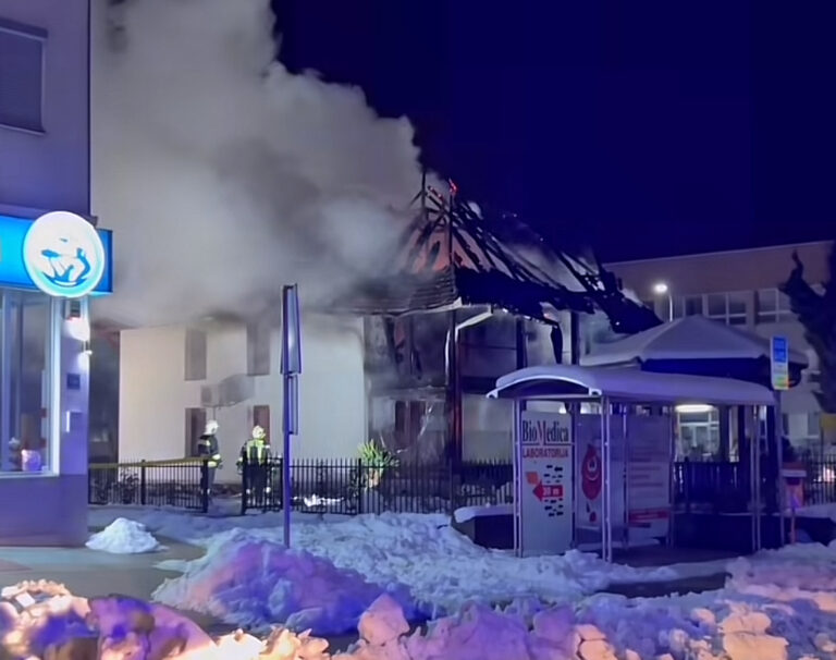 DRAMA U BRČKO DISTRIKTU: Požar zahvatio džamiju!