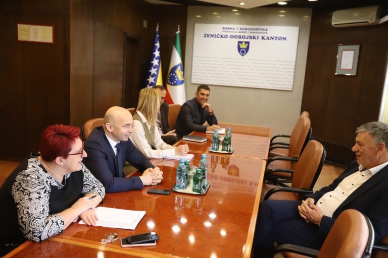 Reakcija gradonačelnika Kasumovića na manipulacije i neistinita saopćenja u vezi s Kantonalnom bolnicom Zenica