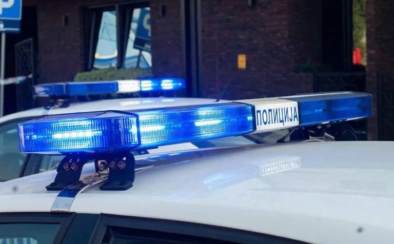 Vršnjaci pretuki djevojčicu: Šutirali je na podu i udarili ciglom