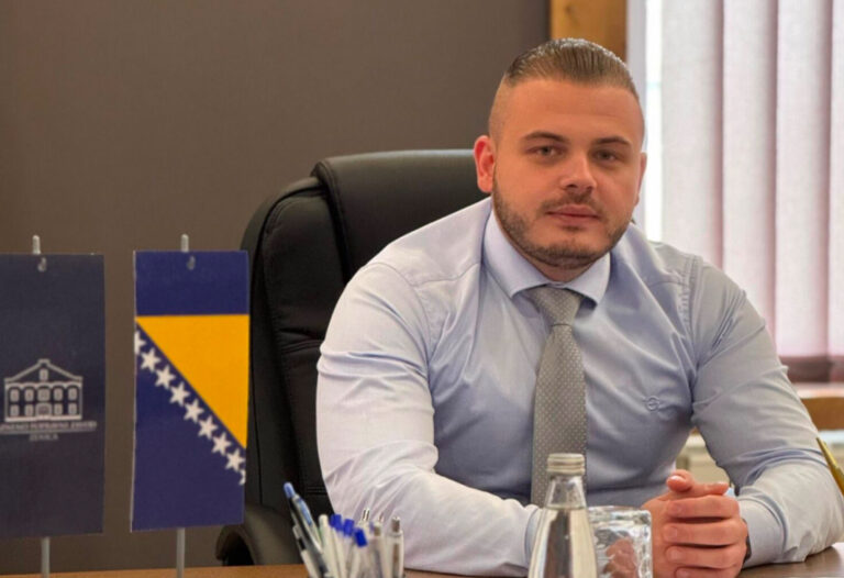 Trojica osumnjičenih za pljačku zlatare sprovedeni u KPZ Zenica