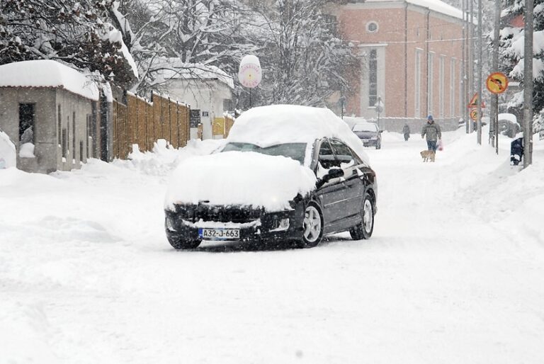HIT IZJAVA ZENIČANINA ZBOG NAJAVE METEOROLOGA: Opet ovaj pametuje, izbio si mi 180 KM za gume!