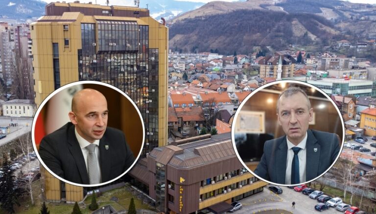 Premijer Pivić i predsjedavajući Huskićčestitali Novu godinu