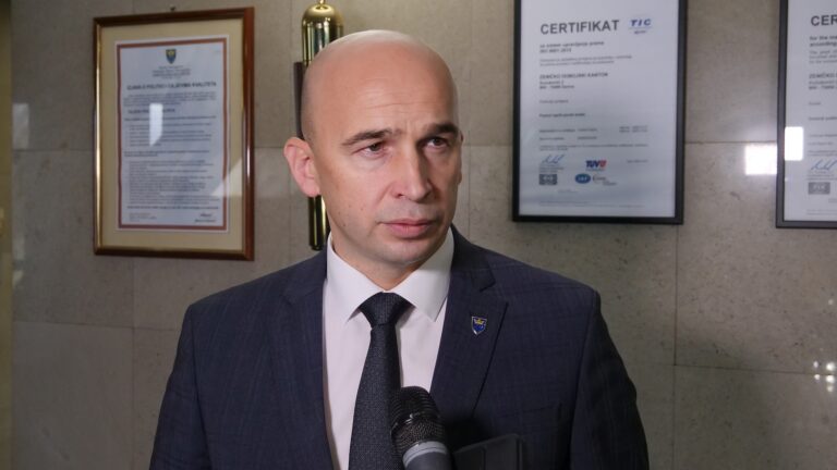 Vlada ZDK odobrila isplatu 14 mil. KM po pravosnažnim presudama, premijer Pivićnajavio razgovore sa povjeriocima