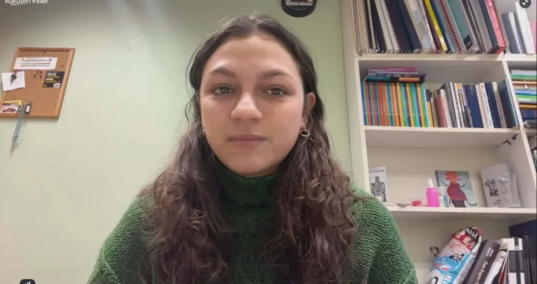 Pogled iz Srbije: To što Vučić radi sa Rezolucijom o Srebrenici je politika Miloševića