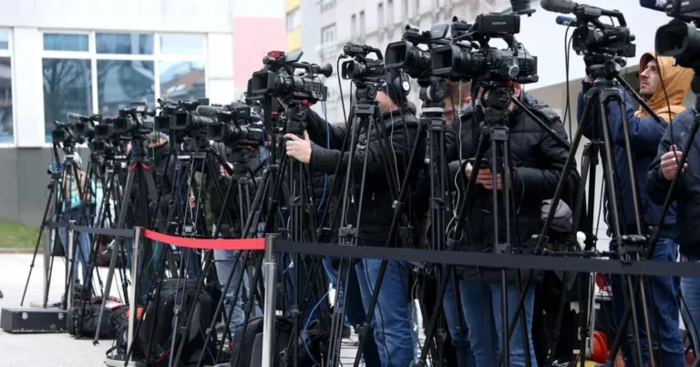 Pritisci na novinare sve su češći, da li se radi o ušutkivanju?