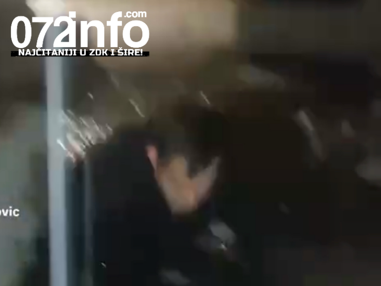 Nesvakidašnje scene u centru Zenice: Muškarac hodao po ledu u fontani pa pao