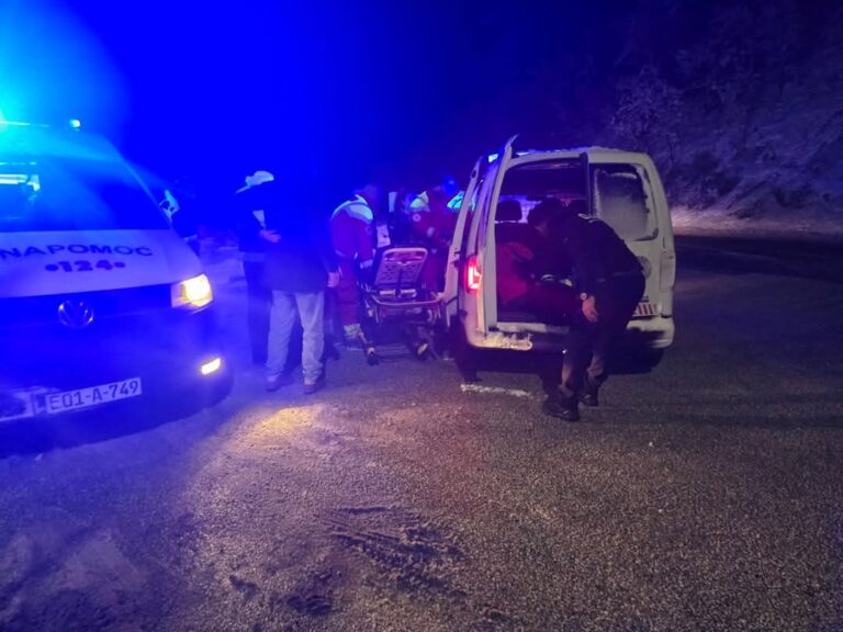 HEROJI | GSS spasio 81-godišnjaka: Hitno ga prebacili na KCUS