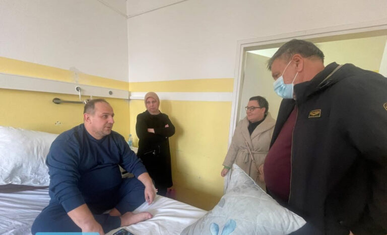 Gradonačelnik Kasumović posjetio efendiju Džemala Salkića i poželio brz oporavak