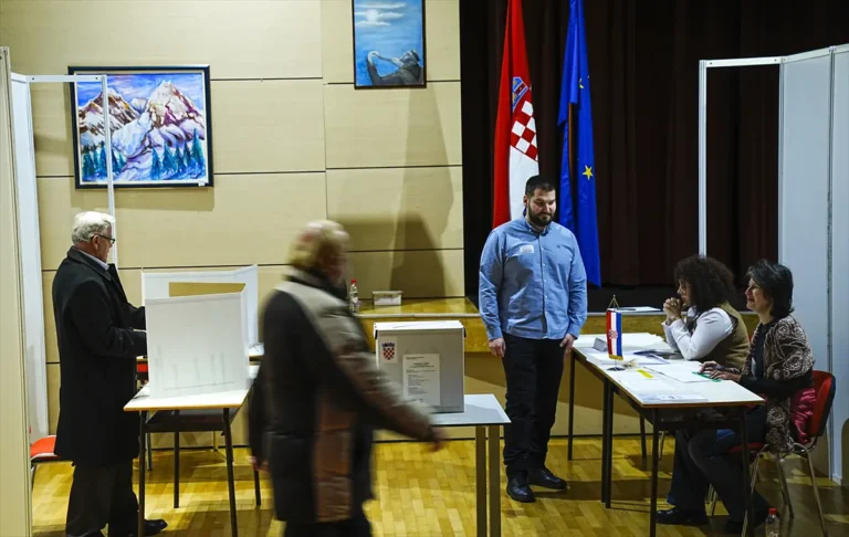 Bira se predsjednik Hrvatske: Izborni proces u BiH teče u najboljem redu, izlaznost manja nego u prvom krugu
