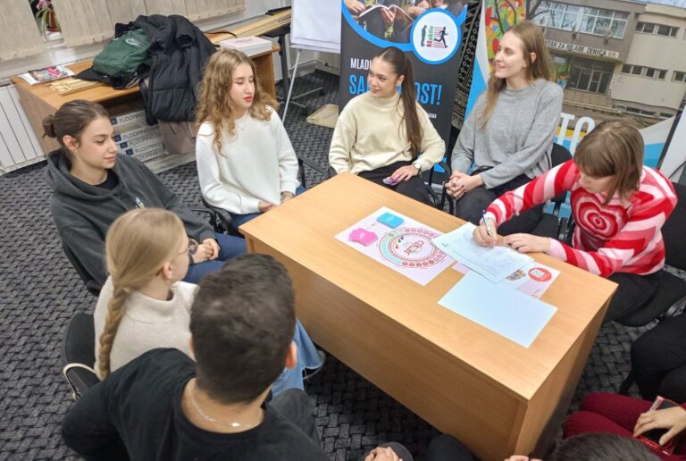 Uspješno realizovan projekt „Unapređenje menstrualnog zdravlja kroz edukativne aktivnosti i boravak u prirodi“