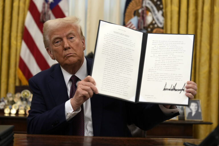 Trump predložio “čišćenje” Gaze, Palestincima “traži dom” u dvije države