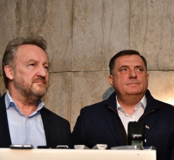 Zašto Dodik brani Izetbegoviće i ko je “cijenjeni” posrednik?
