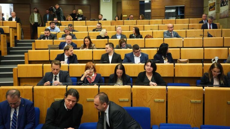 Predstavnički dom PFBiH usvojio budžet od 8,25 milijardi KM: Na redu Dom naroda