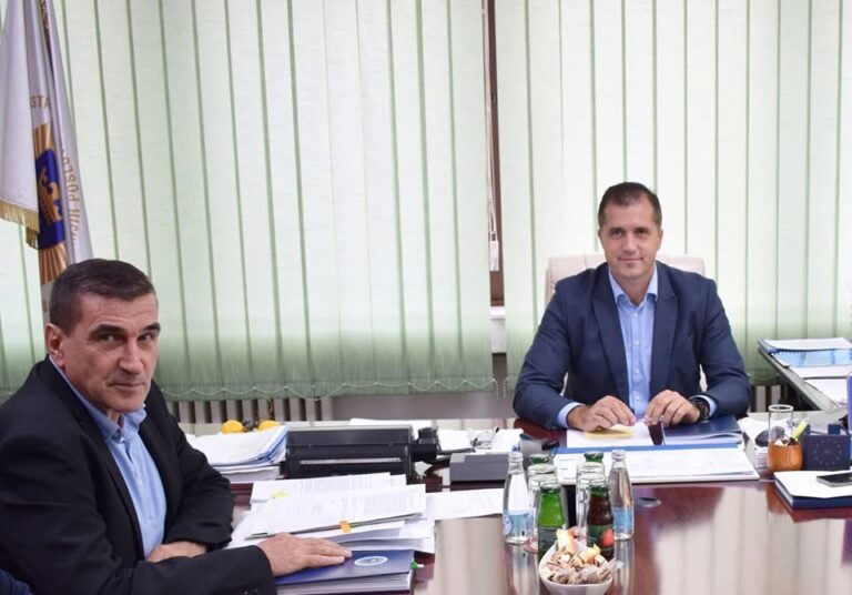 Čestitka povodom Dana vozača i automehaničara