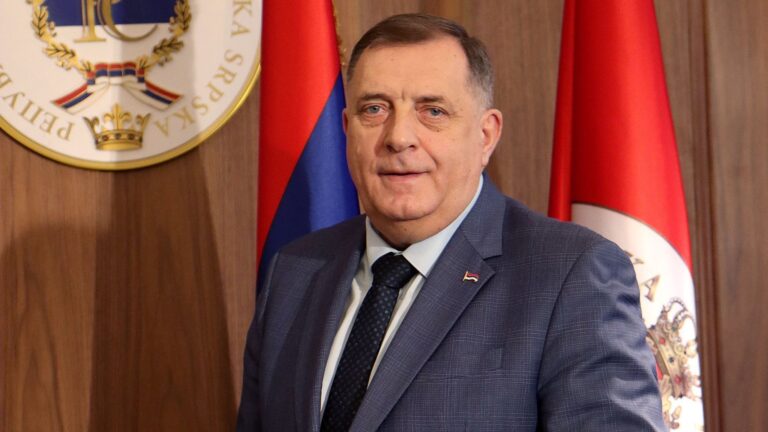 Na šta i koga je mislio Milorad Dodik: “Nezgodno je kad ti je Tito najbolji prijatelj, a nije maršal”