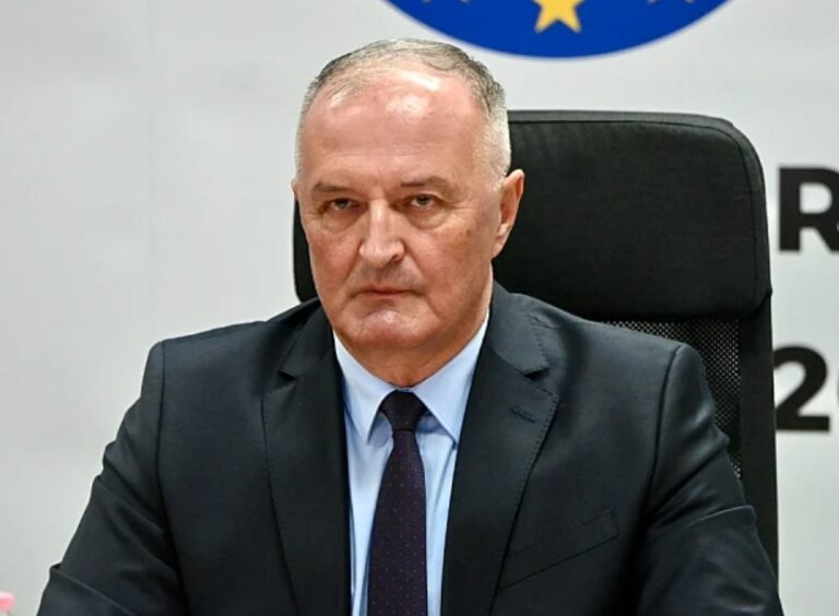 OŠTRO | Helez: Ko se ogluši o Schmidtovu odluku može očekivati Dodikovu sudbinu