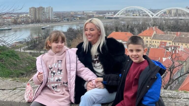Elvisa Bektić, samohrana majka oboljelih blizanaca Imrana i Sayre: Zahvaljujući ljudima velikog srca, moja djeca imaju šansu da ozdrave