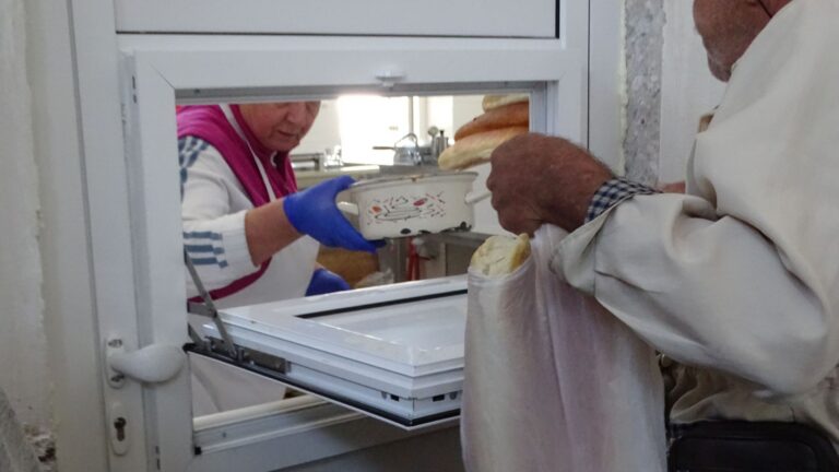 BH REALNOST | Raste broj korisnika u javnim kuhinjama: 700.000 građana na rubu siromaštva!