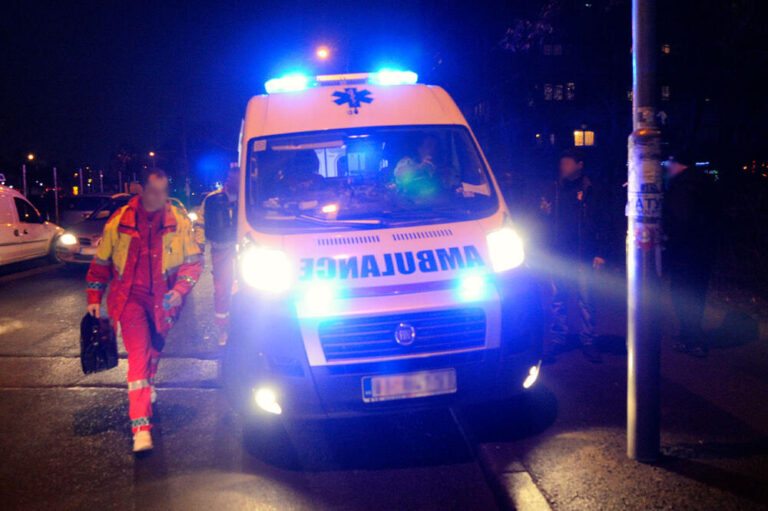UŽAS | Muškarac varao suprugu sa ljubavnicom, ona mu prosula kiselinu po genitalijama, podlegao je povredama