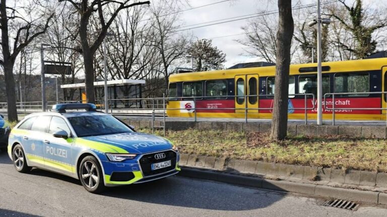 Dječak (12) poginuo nakon što ga je 13-godišnjak gurnuo pod tramvaj