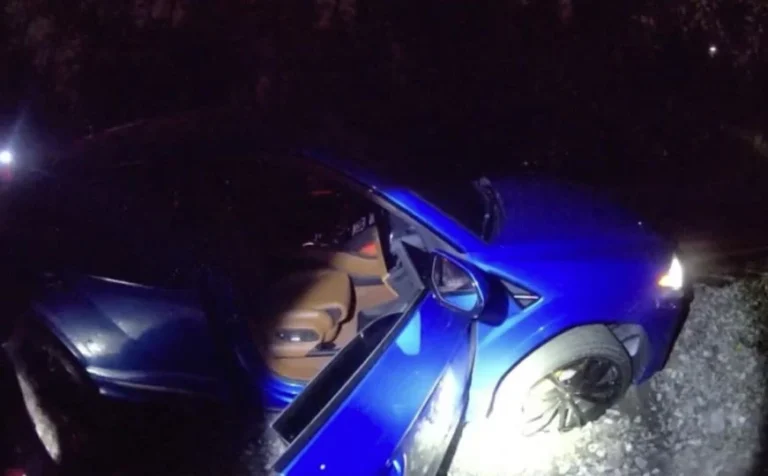 Drogiran Lamborghinijem zaglavio na šinama: “Znate li vi ko je moj tata?”