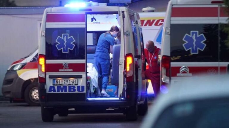 Žena (32) izbola bivšeg muža (31) zbog kršenja zabrane prilaska, bore mu se za život