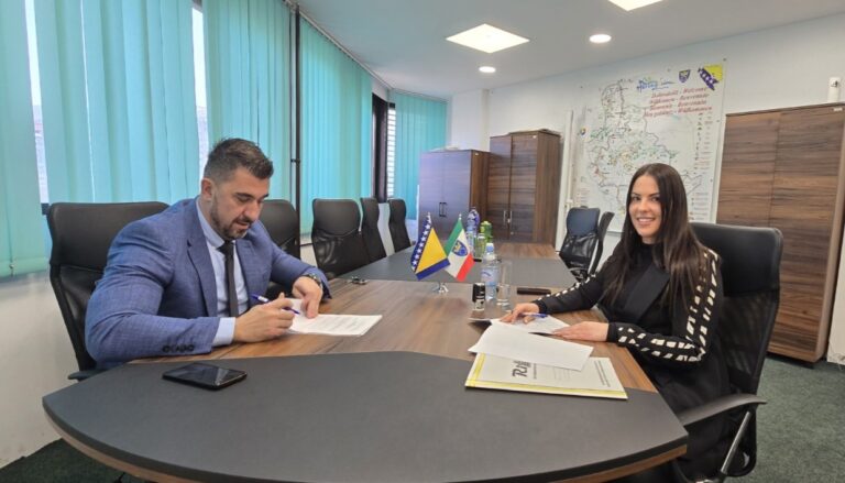 Ugovorom o održavanju ceste Novi Šeher – Jelah stvoreni uslovi za sanaciju oštećenja nastalih velikim klizištem u Mladoševici