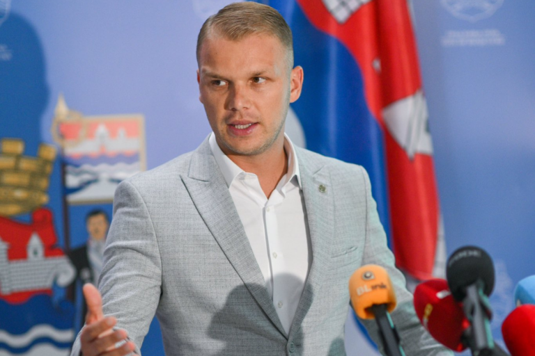 Razgovori i novoj većini? Draško Stanivuković stigao u zgradu Parlamenta BiH na sastanak s Trojkom